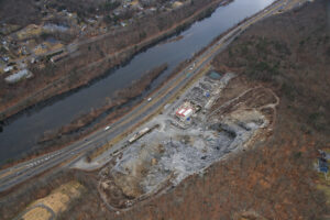 Looking southbound at Exit 21 over Hayne's Quarry